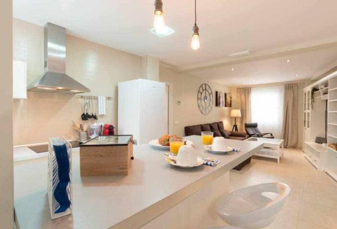 Apartamento Premium Junto A Catedral Málaga Eksteriør billede